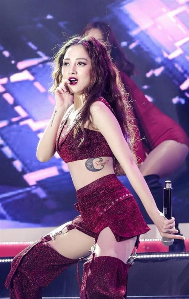 Bảo Anh và bạn trai tin đồn có chung gu xăm trổ cực cá tính-6