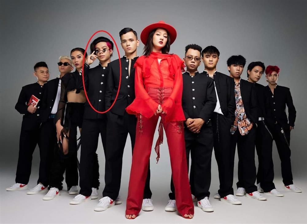 Lan truyền ảnh Bảo Anh khóa môi trai trẻ, rõ luôn danh tính?-4