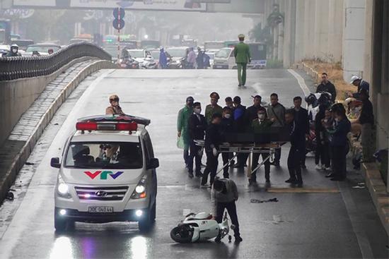 Nam sinh trường chuyên tử vong tại hầm chui Thanh Xuân