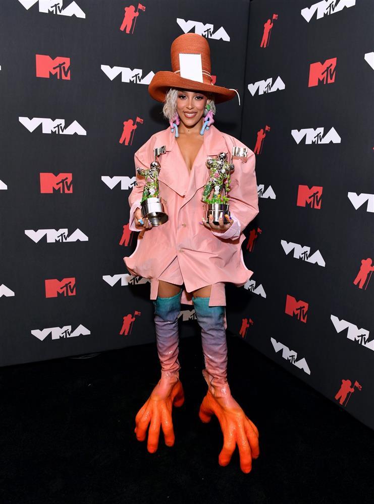 Ngôi sao ăn mặc kỳ quặc nhất thế giới-6