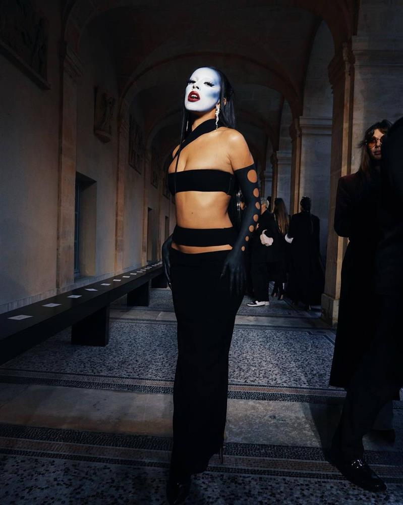 Ngôi sao ăn mặc kỳ quặc nhất thế giới-9