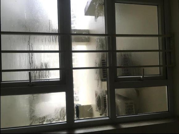 Đặc sản trời nồm Hà Nội, ngã sấp mặt vì nền nhà ướt sũng-5