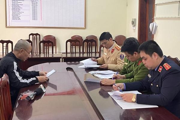 Khởi tố tài xế tông 5 người đang ngồi sưởi ấm ở Quảng Ninh-3