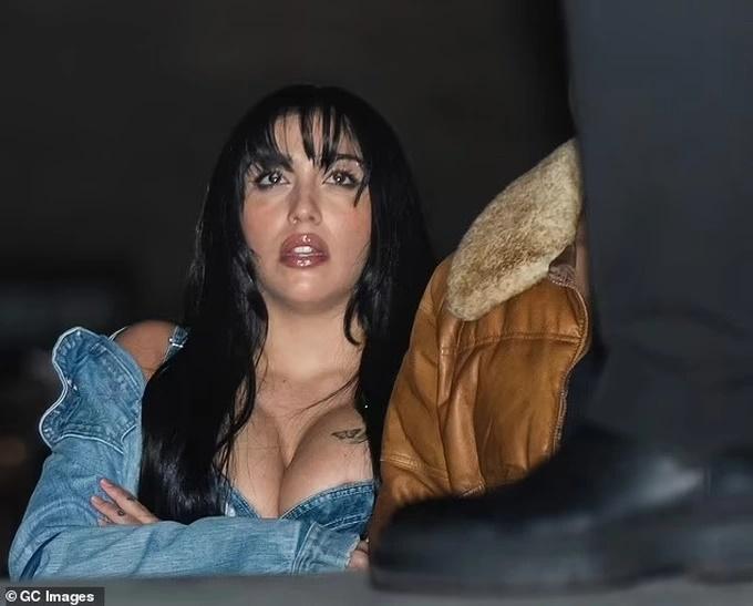 Con gái Madonna phải ra về vì đến muộn khi đi xem show thời trang-1