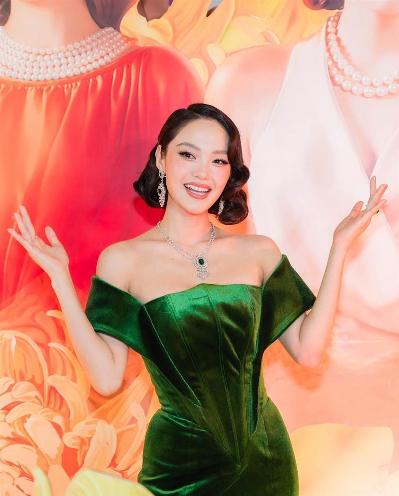 HHen Niê gây sốt khi mặc lại đầm của Ba Trà Minh Hằng-8