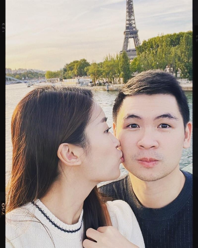 Đỗ Mỹ Linh mừng sinh nhật chồng, khâu trang trí ghi điểm-3