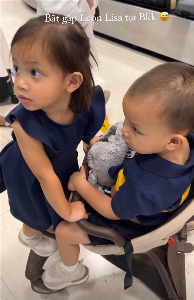 Lisa cực xinh khi bị quay lén, tưởng Hồ Ngọc Hà thứ hai-1