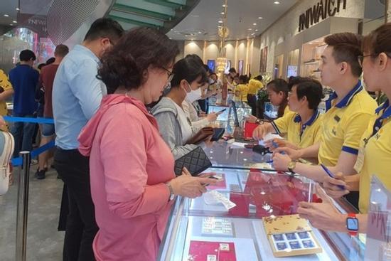 Giá vàng bất ngờ 'quay xe', người mua vàng dịp Thần Tài lỗ nặng