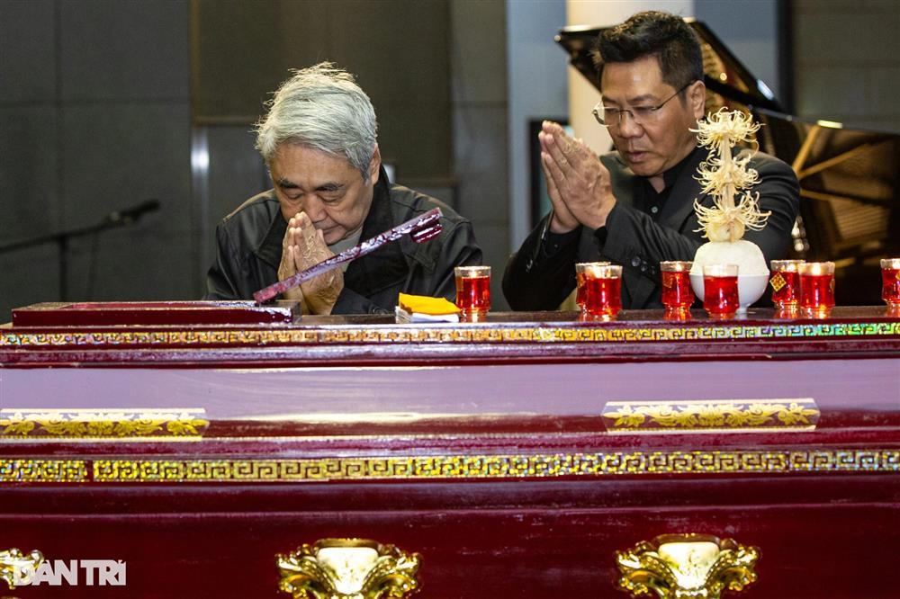 NS Đặng Thái Sơn chơi Hành Khúc Tang Lễ tiễn biệt mẹ-7