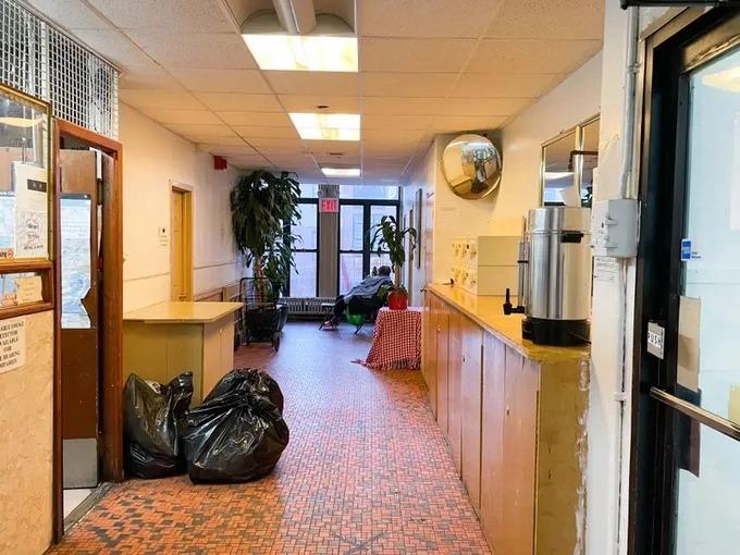 Khách sạn bị đánh giá tệ nhất giá 2 triệu đồng, bước vào hết hồn-3