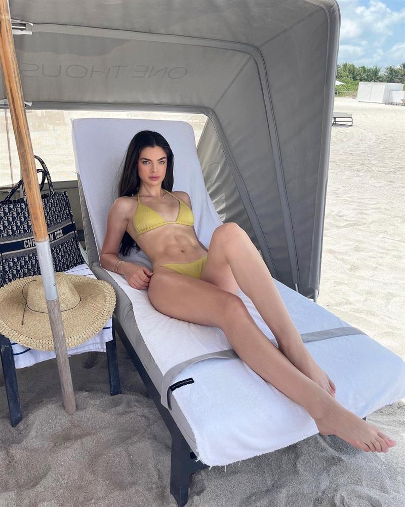 Vóc dáng Á hậu Hoàn vũ lấy chồng hơn 31 tuổi-2