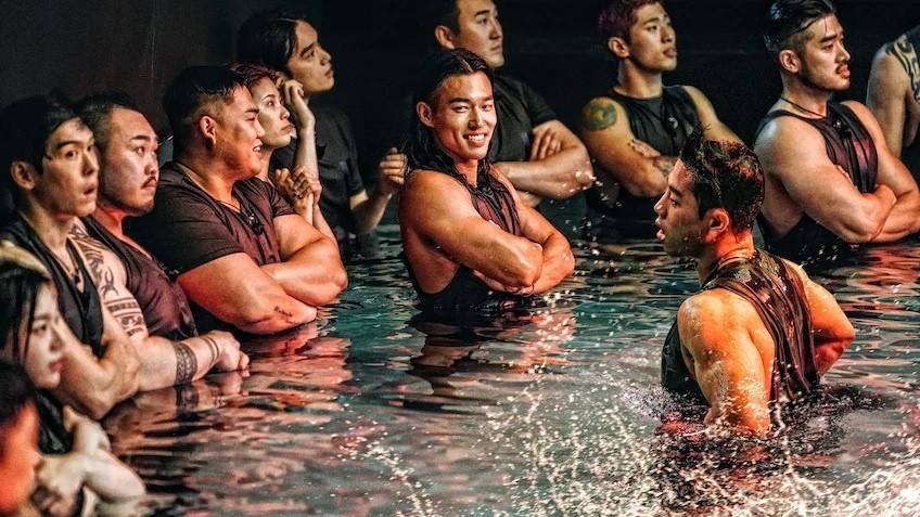 Tràn lan show giải trí dung tục, phản cảm-2