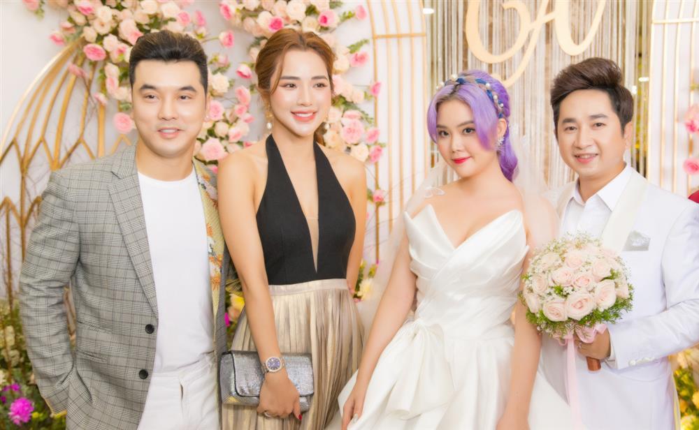 Hoa hậu, á hậu bị chê mặc lố tại đám cưới ca sĩ Bằng Cường-3