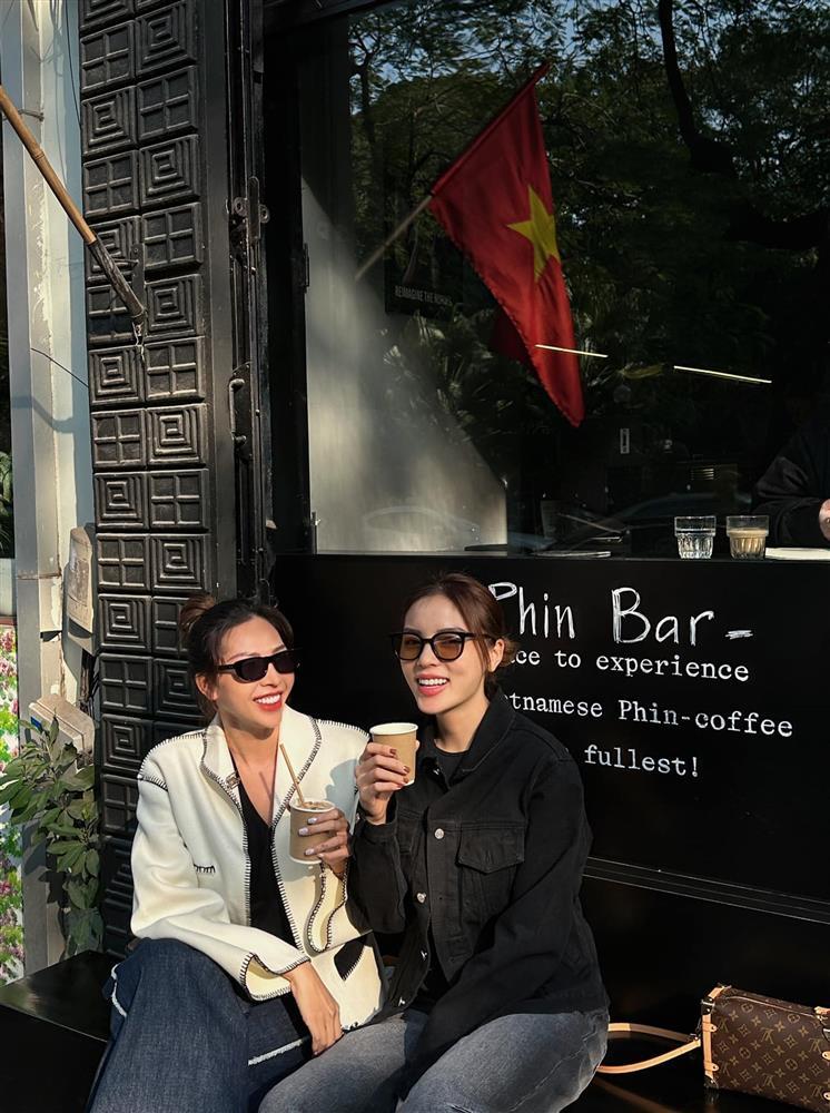 Kỳ Duyên về quê Minh Triệu, xuất hiện cùng bố siêu mẫu-9