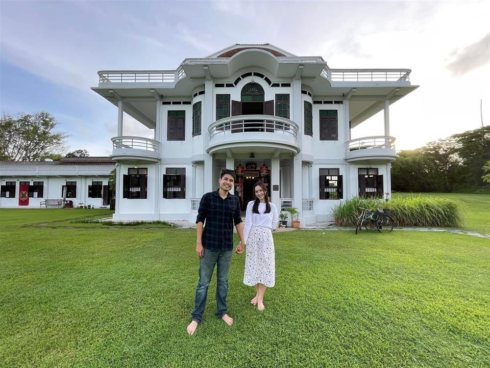 Chuyện tình hoa hậu chuyển giới Nong Poy với bạn trai doanh nhân-11