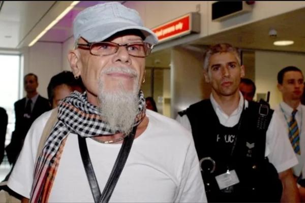 Cựu sao nhạc rock Anh dâm ô với 2 nữ sinh Việt Nam được ra tù sớm-1