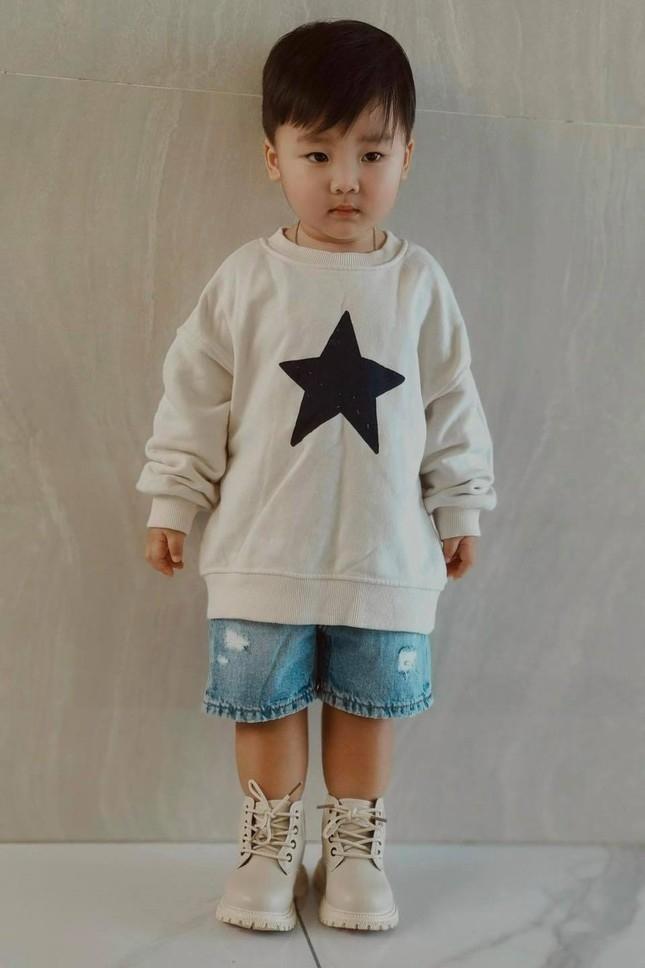 Phối đồ con khéo như Hòa Minzy, có gu chỉ với vài món đơn giản-6