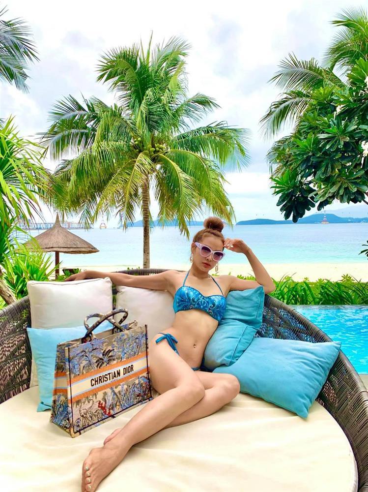 Phương Trinh Jolie gây tranh cãi vì xỏ khuyên rốn khi mang thai-5