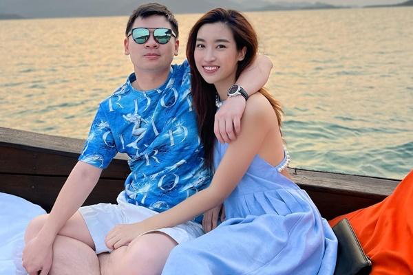 Chồng Đỗ Mỹ Linh ngơ ngác khi vợ chọn quà Valentine-6