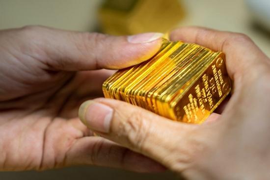 Giá vàng giảm, một tuần lỗ ngay 1,4 triệu đồng/lượng