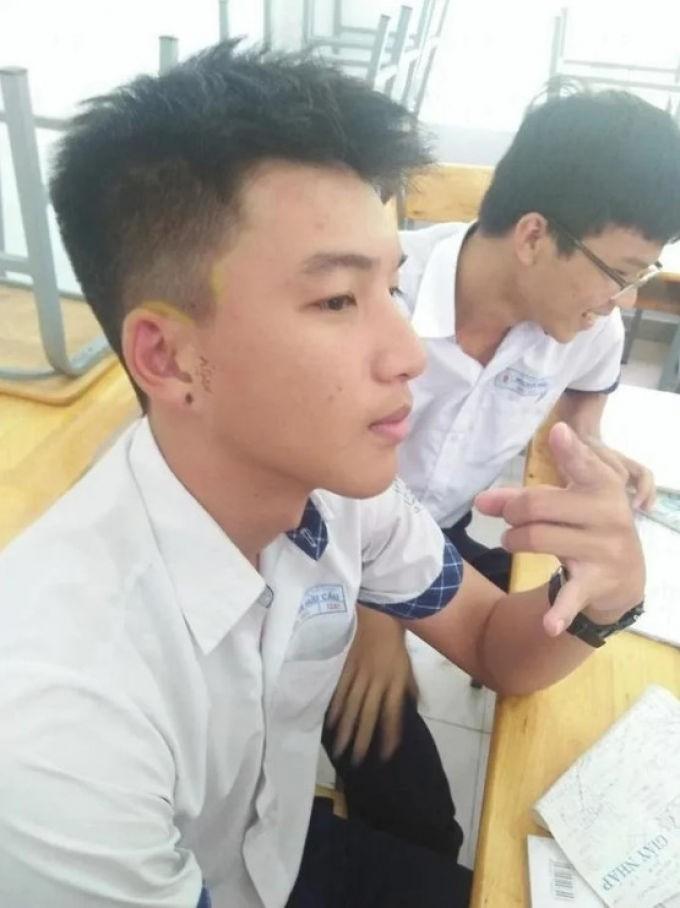 Những màn dậy thì ấn tượng của dàn nam thần V-biz-3