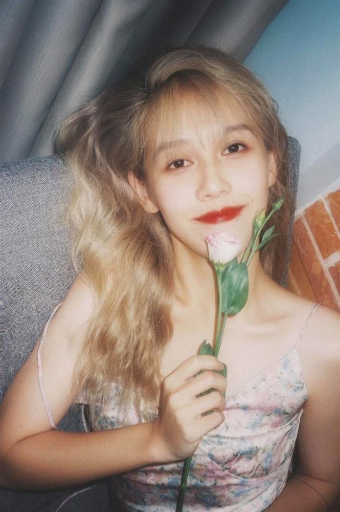 Hậu Hoàng nhan sắc ngày càng thăng hạng-4