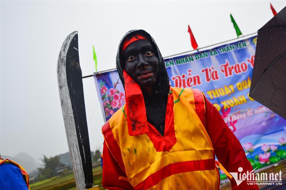 Nhiều cô gái đỏ mặt khi xem màn rước sinh thực khí ở Lạng Sơn-2