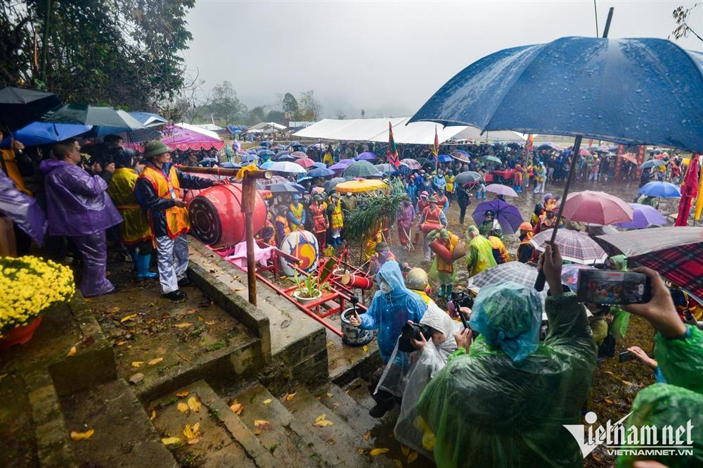 Nhiều cô gái đỏ mặt khi xem màn rước sinh thực khí ở Lạng Sơn-10