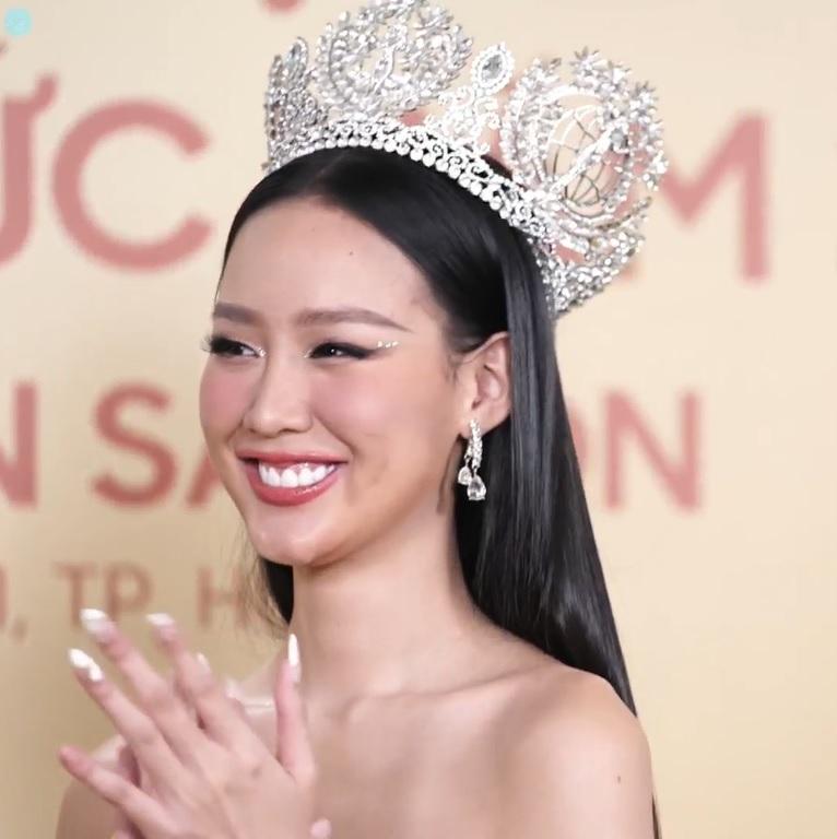 Nhật Kim Anh, Bảo Ngọc đứng hình vì sai sót của MC Quốc Bảo-4