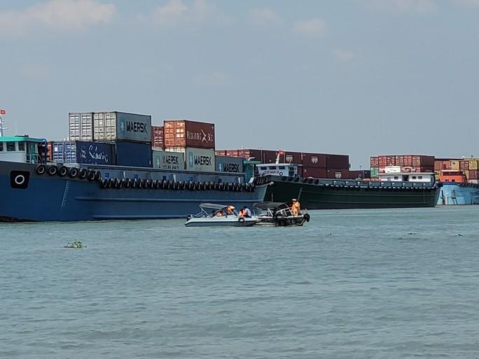 Diễn biến vụ lật thuyền 13 người gặp nạn trên sông Đồng Nai-3