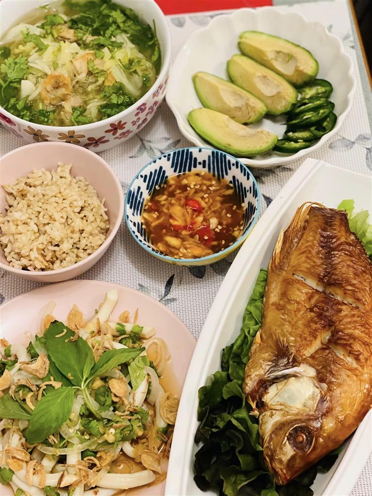 Giữ gìn tâm hồn quê hương bằng cơm Việt của 8x ở Canada-11