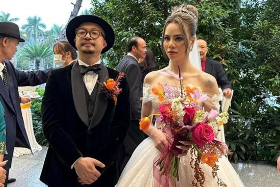 Lễ cưới Hà Lê như live show ca nhạc