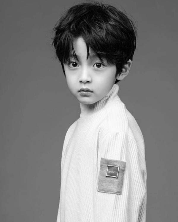 Nhóc tì bị chuyển giới thành con gái Kim Tae Hee thay đổi sau 3 năm-6