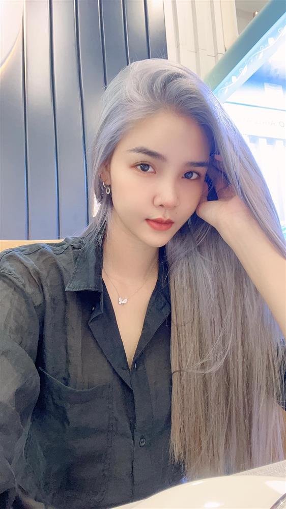 Góc khuất Kỳ Hân khi lấy chồng cầu thủ-1