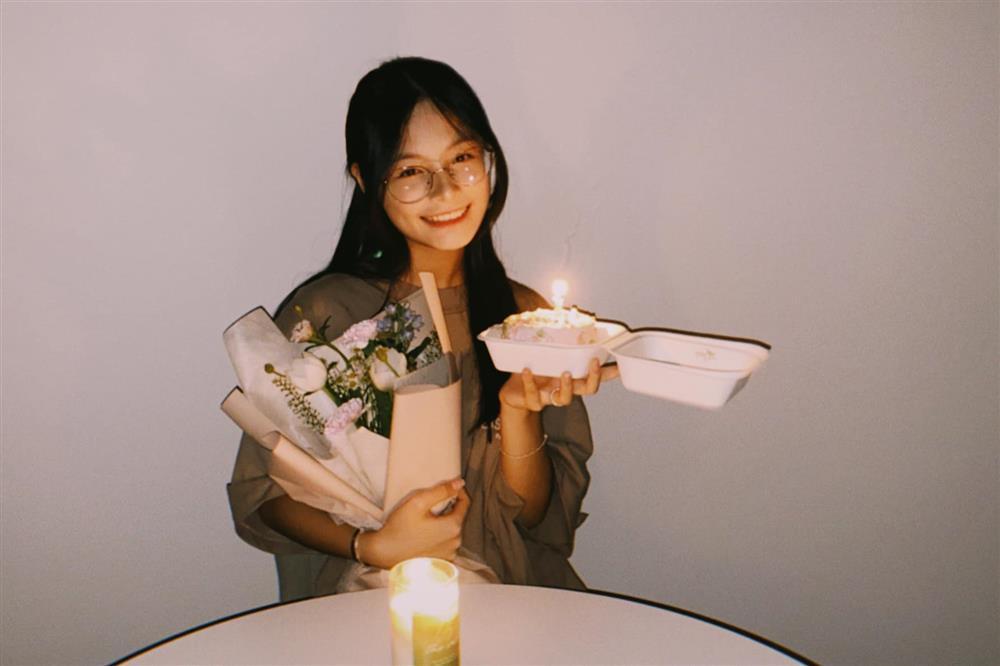 Showbiz Việt ngày 6/2: Đàm Thu Trang xưng MẸ với chồng-11