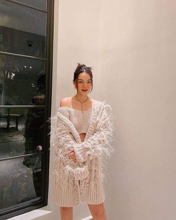 Phạm Quỳnh Anh đụng hàng Diệu Nhi: Mẹ 3 con không hề lép vế-2