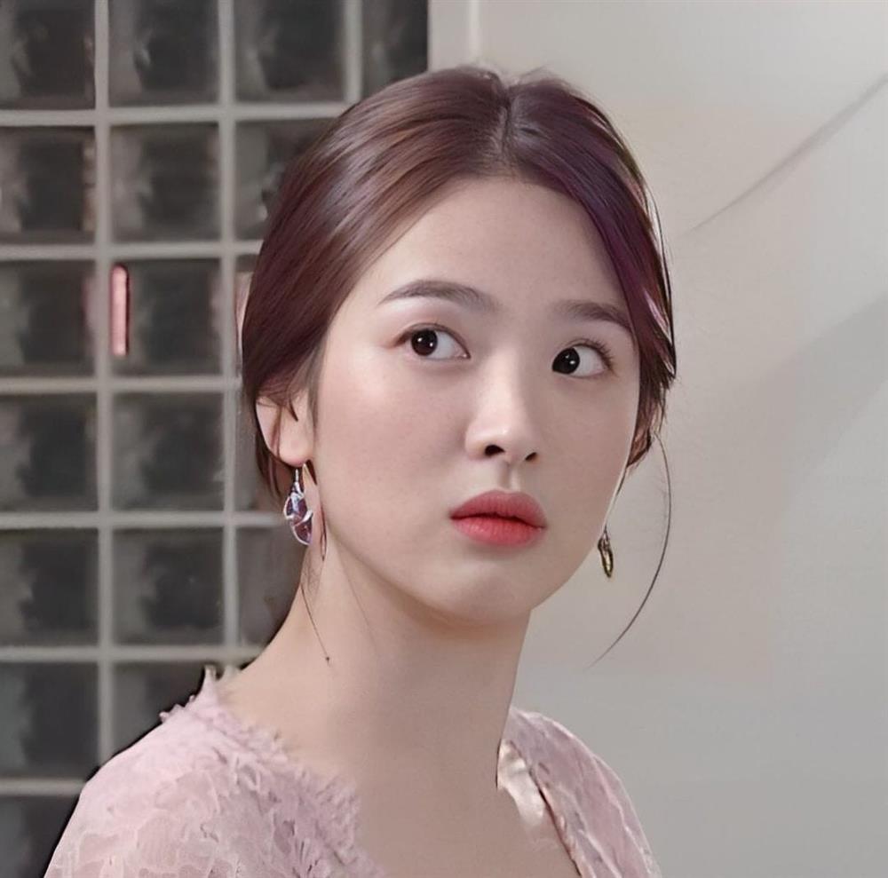 Nhan sắc Song Hye Kyo 20 năm trước gây sốt-1