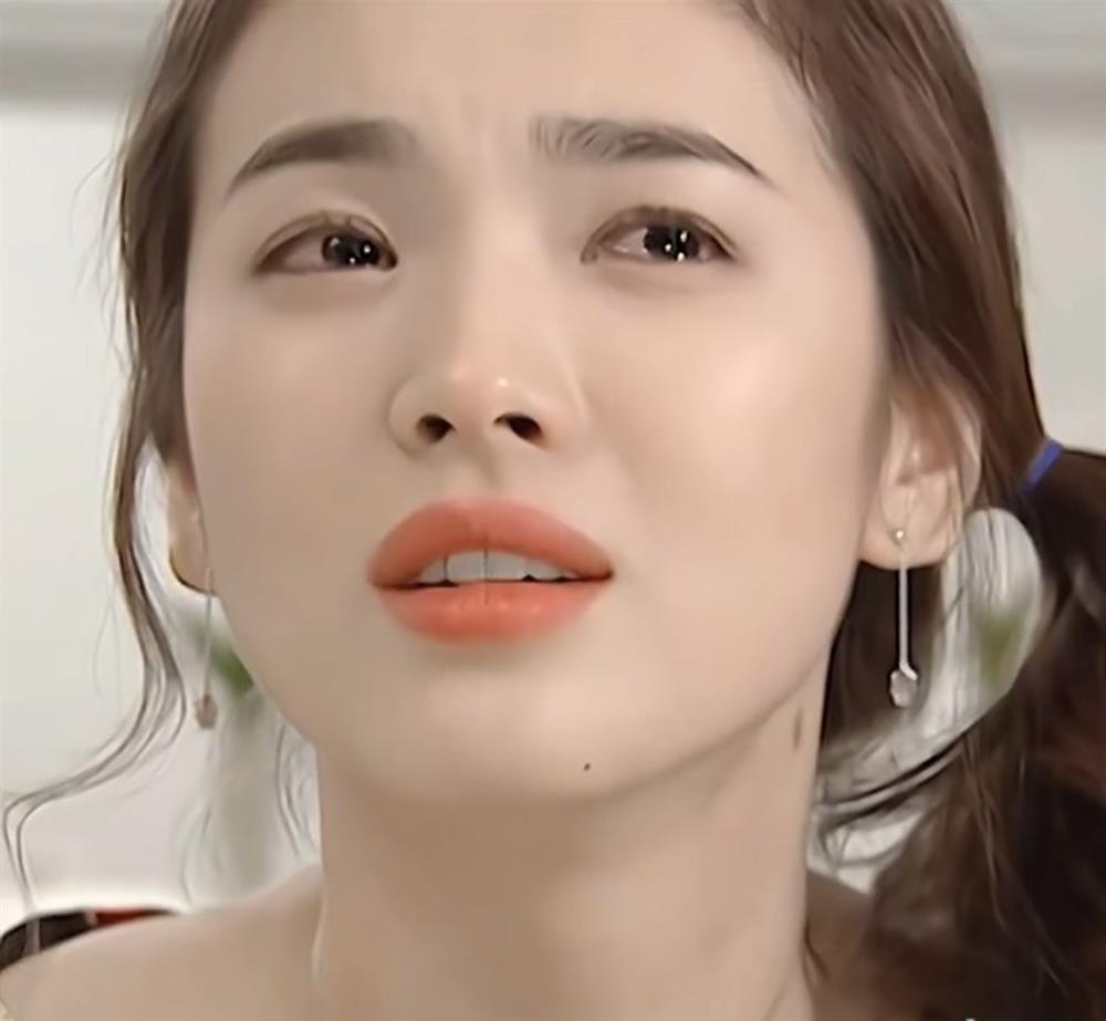 Nhan sắc Song Hye Kyo 20 năm trước gây sốt-9