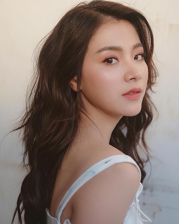 Nữ thần Baifern Pimchanok nổi loạn không nhận ra-4