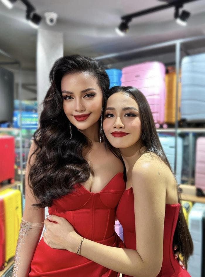 Ảnh hiếm Thủy Tiên thời kém tiếng, xin chụp cùng Ngọc Châu-5