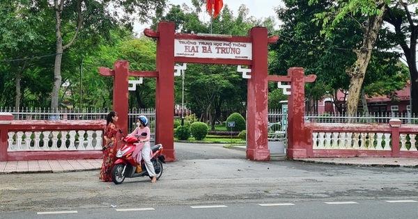 Diễn biến bất ngờ cô giáo bị đồng nghiệp bẻ tay, đẩy ra khỏi lớp-2