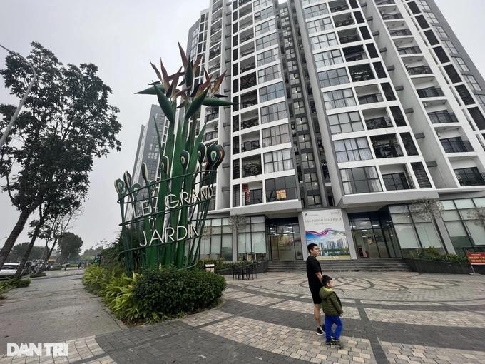 Vụ cư dân cầm dao doạ hàng xóm: Bức xúc động thái ban quản lý-3