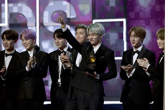 Fan tố Grammys 2023 đối xử bất công với BTS