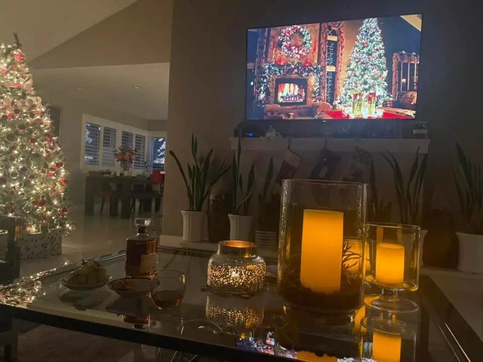 Biệt phủ ngập tràn hoa trái của Hà Thanh Xuân ở Mỹ-13