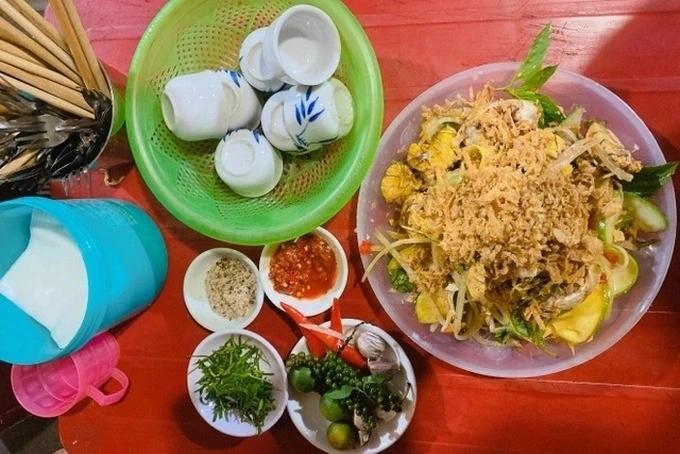 Trứng vịt lộn món ăn vạn người mê bất ngờ lọt top món tệ nhất thế giới-2