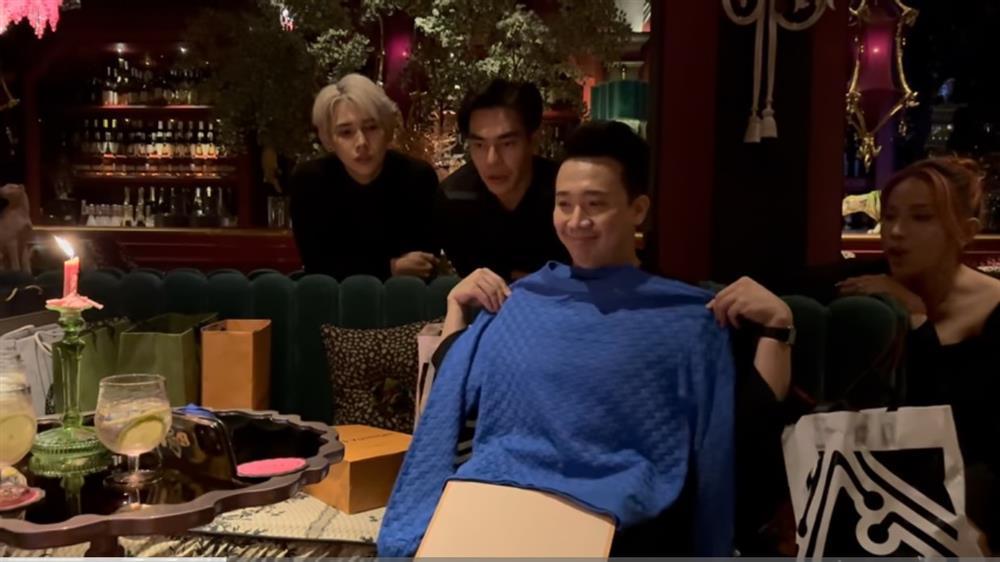 Trấn Thành đập hộp quà sinh nhật, sốc nhất Lê Dương Bảo Lâm-5