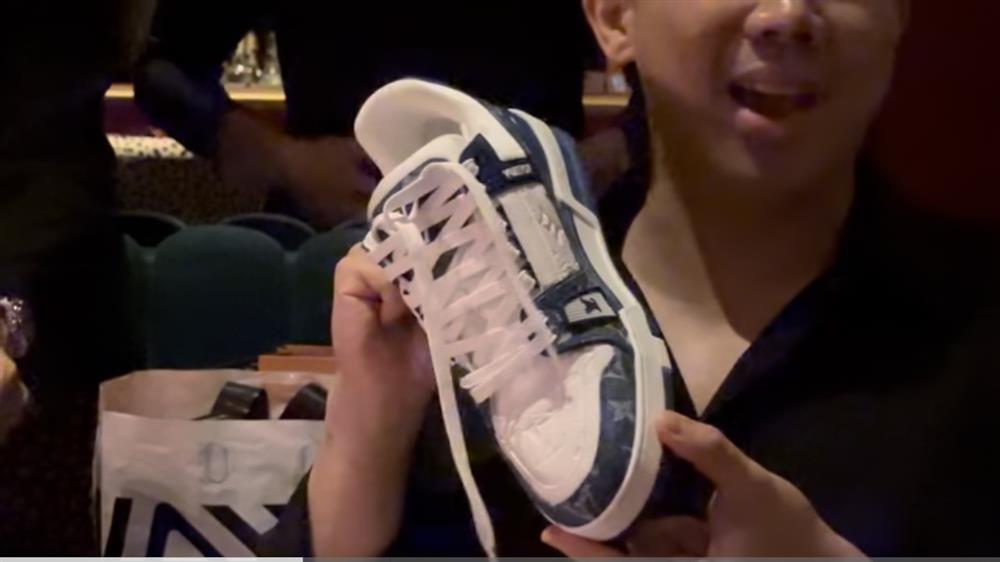 Trấn Thành đập hộp quà sinh nhật, sốc nhất Lê Dương Bảo Lâm-7