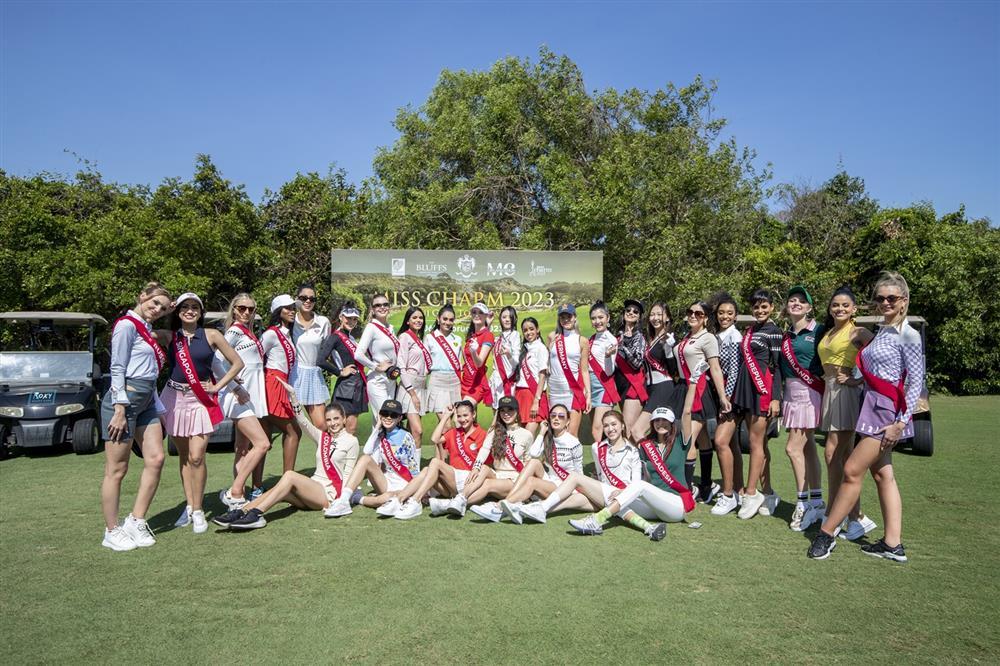 Thanh Thanh Huyền và dàn thí sinh Miss Charm đọ dáng trên sân golf-1