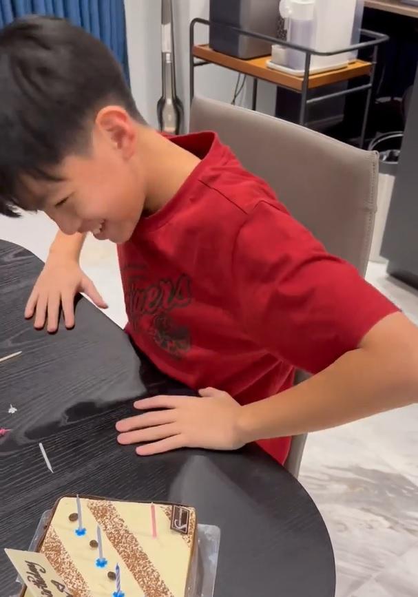 Subeo mừng sinh nhật Cường Đô La, nét mặt dần khác khi dậy thì-5