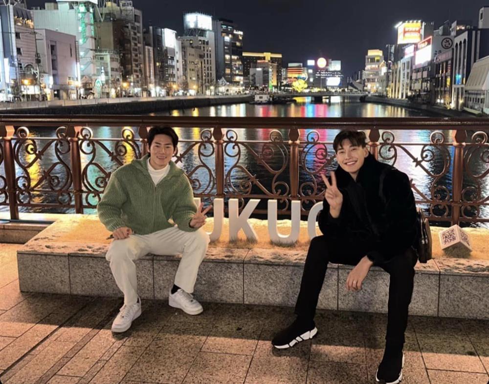 Xôn xao ảnh bạn trai Hương Giang thân mật một Nam vương-3